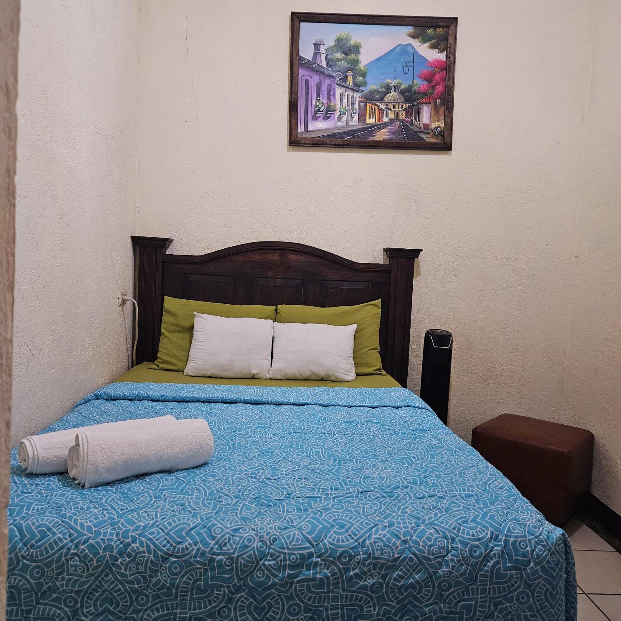 Cermeno'S House Hotell Antigua Eksteriør bilde